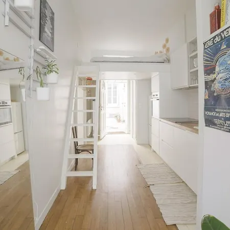 Beautiful And Bright Duplex Studio - - Welkeys Διαμέρισμα *