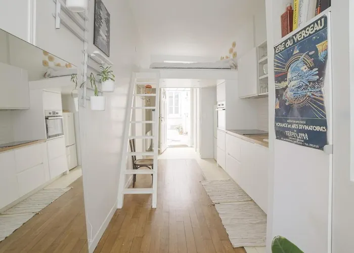 Beautiful And Bright Duplex Studio - - Welkeys 아파트 *